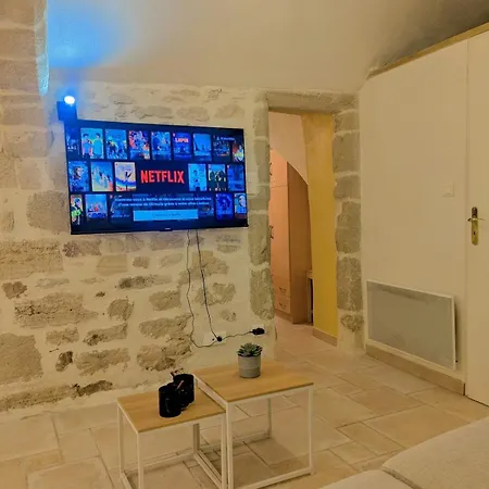 Le Mistral - Pont Du Gard - Cozy & Intime - Wifi Fibre -tv Apartmán
