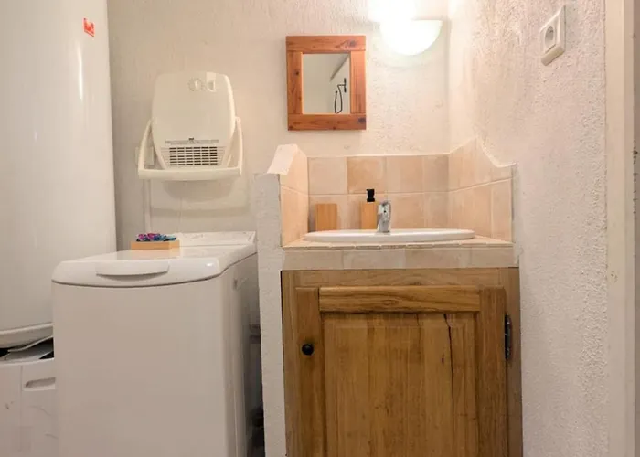 Le Mistral - Pont Du Gard - Cozy & Intime - Wifi Fibre -tv Saint-Bonnet-du-Gard